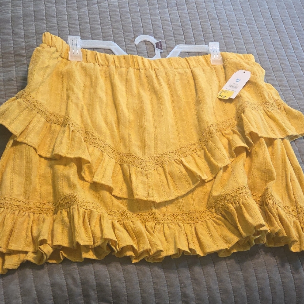 Time and Tru Yellow Bubble Mini Skirt